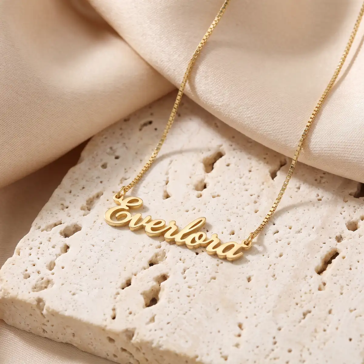 The Signature Cursive Nameplate Necklace • Venetian Box Chain Edition